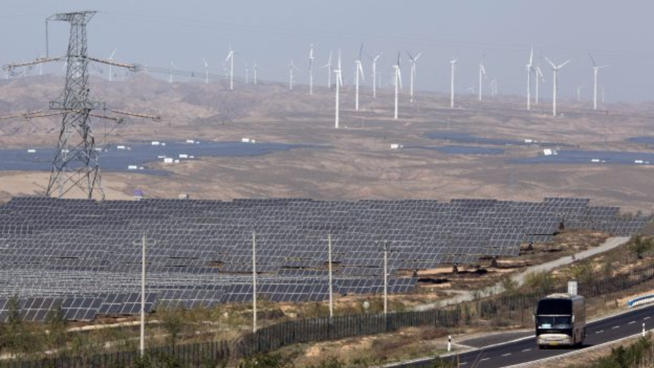 Carbon Capture and Green Technology 2025: A Powerful Defense Against Global Warming