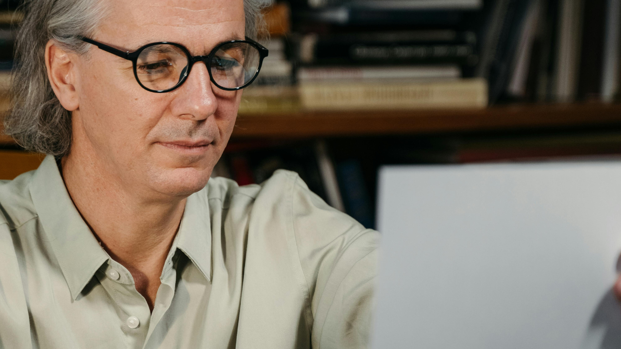 How Scientists Stay Current with Research Papers and Stay Inspired