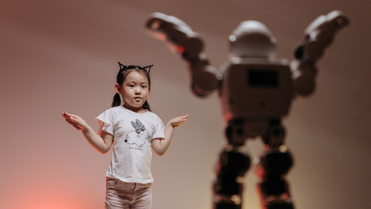 🤖 Humanoid Robots at Work: How AI-Powered Automation is Revolutionizing Everyday Jobs